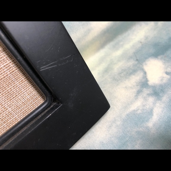 Wire and burlap wall art. - Picture 3 of 4